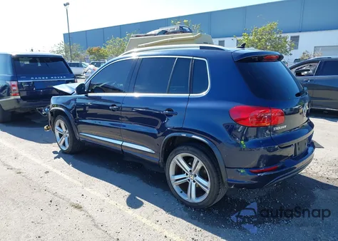 2016 Volkswagen Tiguan R-Line z USA, uszkodzony, nr VIN WVGAV7AX9GW085420